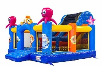 Seaworld castle playground Afl05