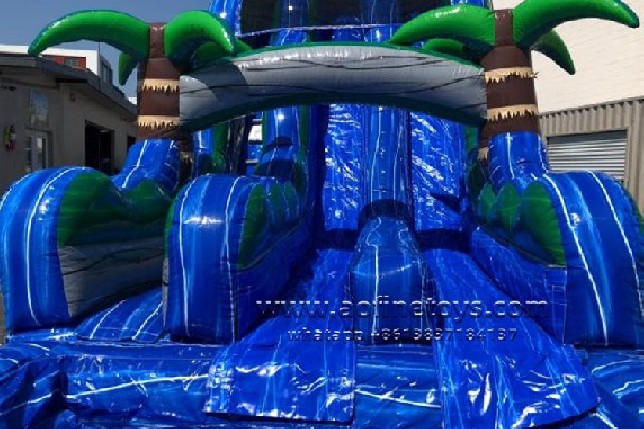 Tsunami Water Slide